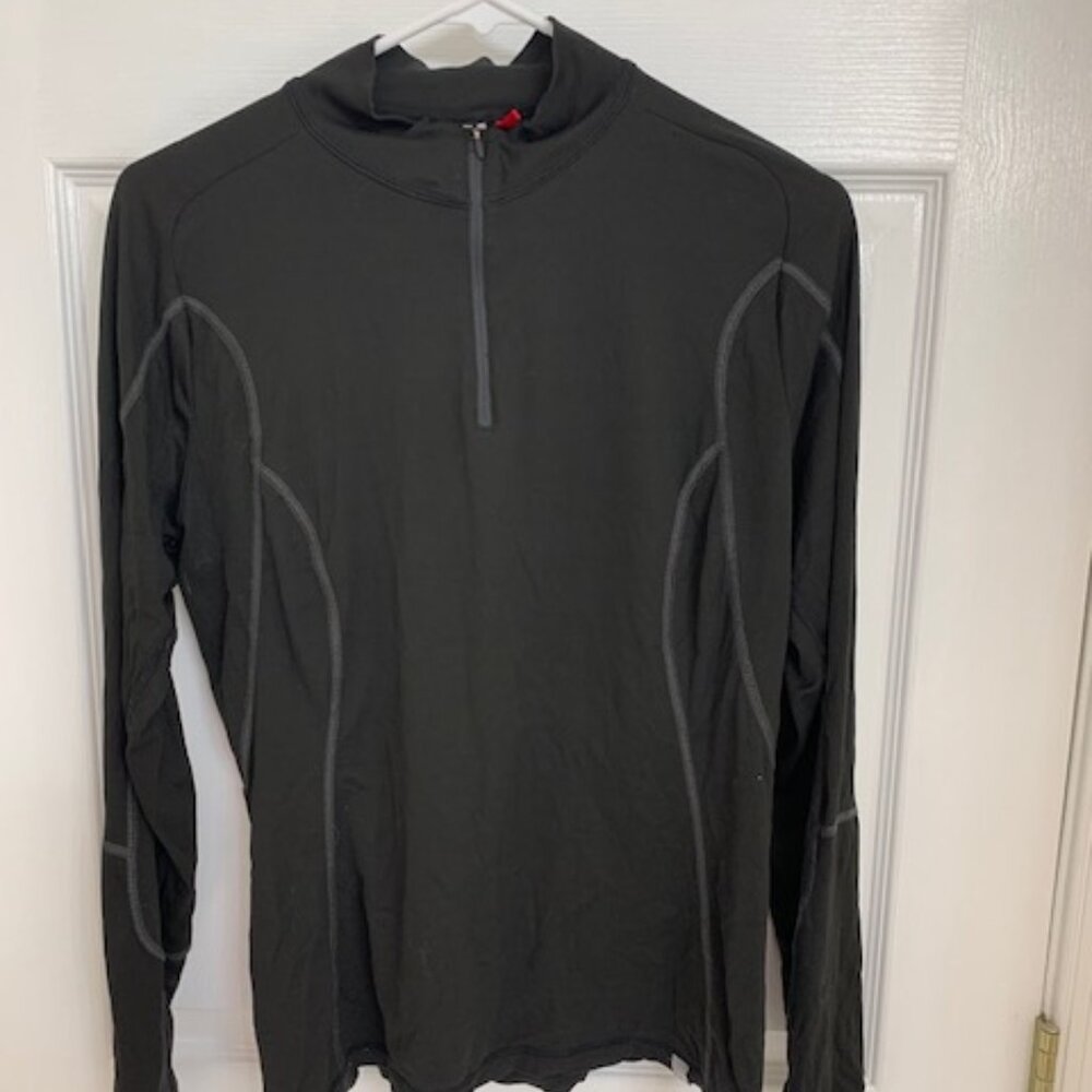 Woman's The North Face 1/4 zip long sleeve shirt size Large